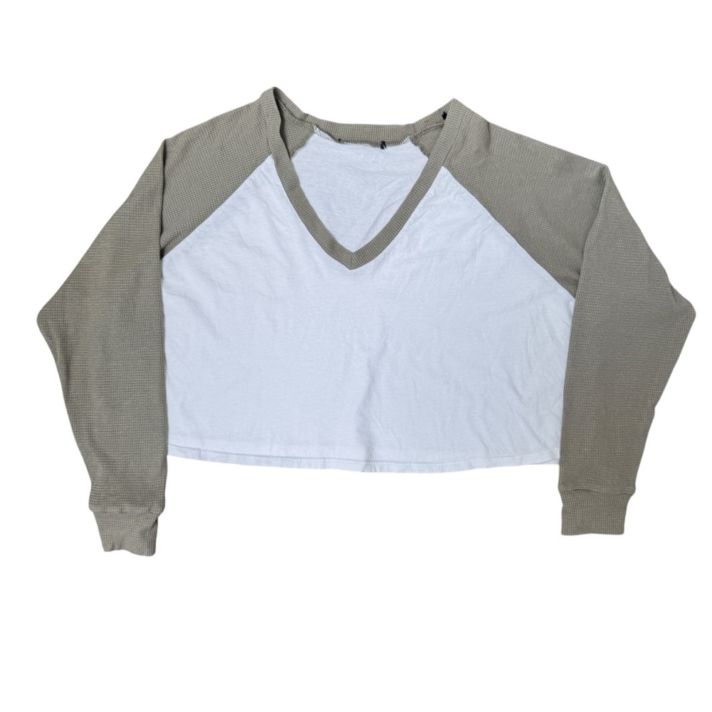 Women's Cotton-on Cropped White and Green Small V-Neck Raglan Sleeve Top